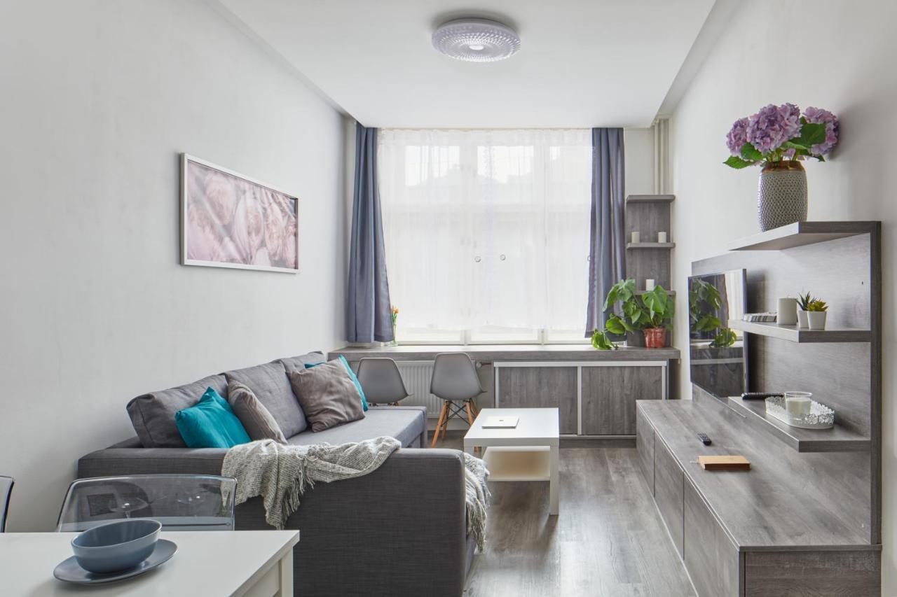 Minimalist Apartment On Wenceslas Square By Prague Days Exteriér fotografie