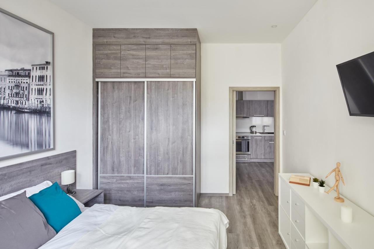 Minimalist Apartment On Wenceslas Square By Prague Days Exteriér fotografie